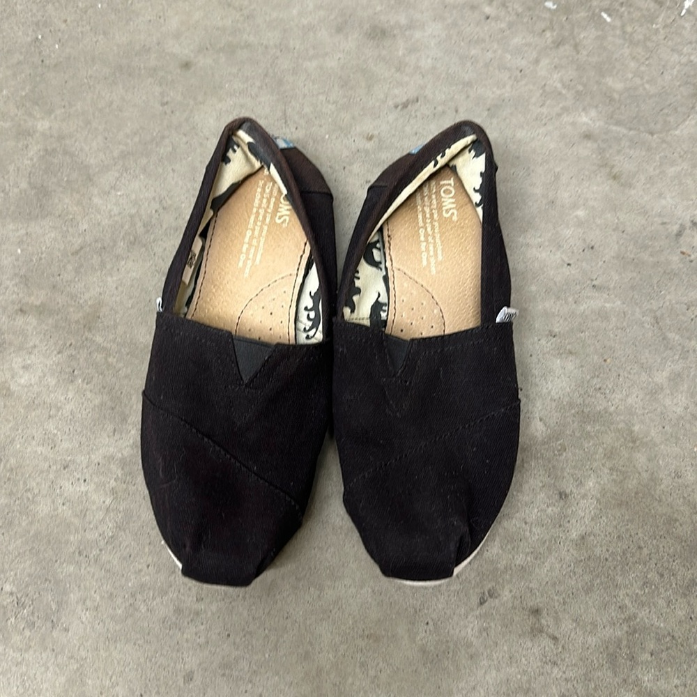 CLASSIC TOMS